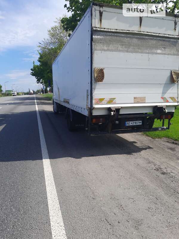 Грузовой фургон MAN TGA 2005 в Днепре