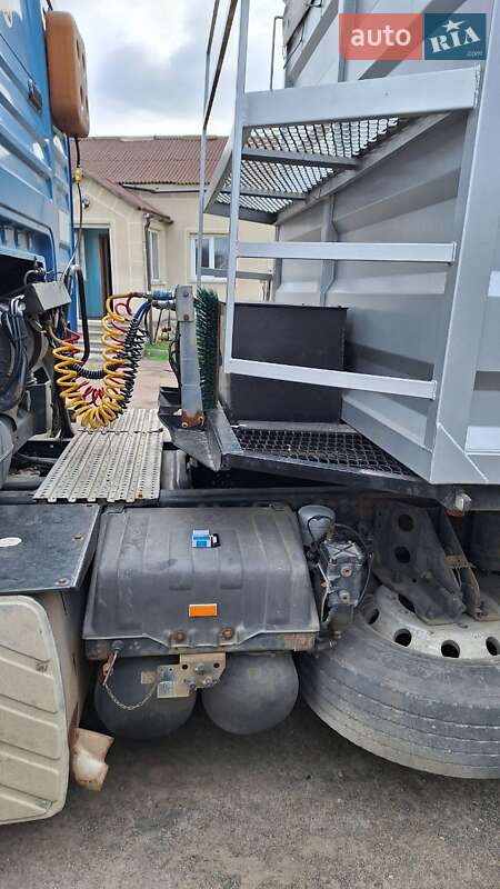 Зерновоз MAN TGA 2004 в Новгородці