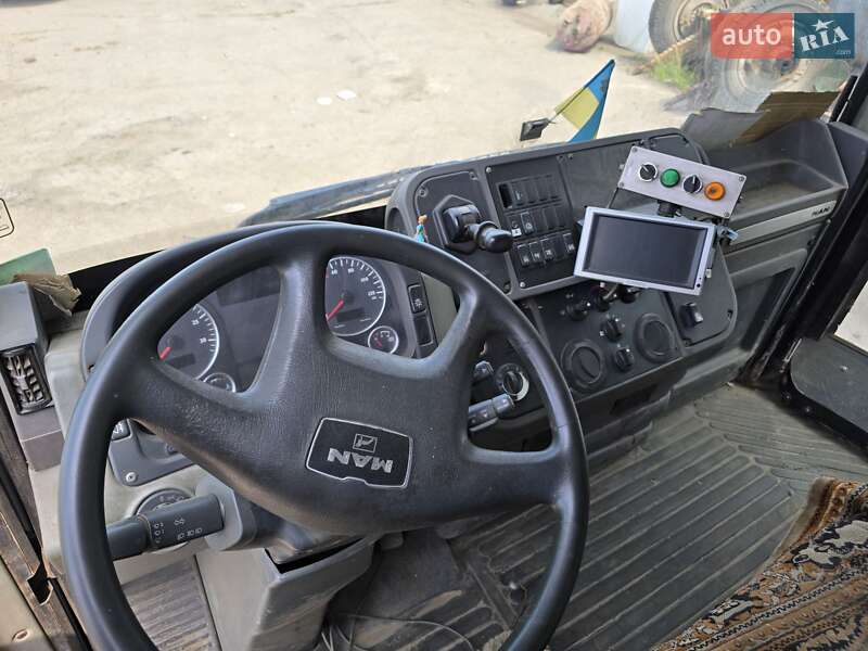 Мусоровоз MAN TGA 2005 в Ровно