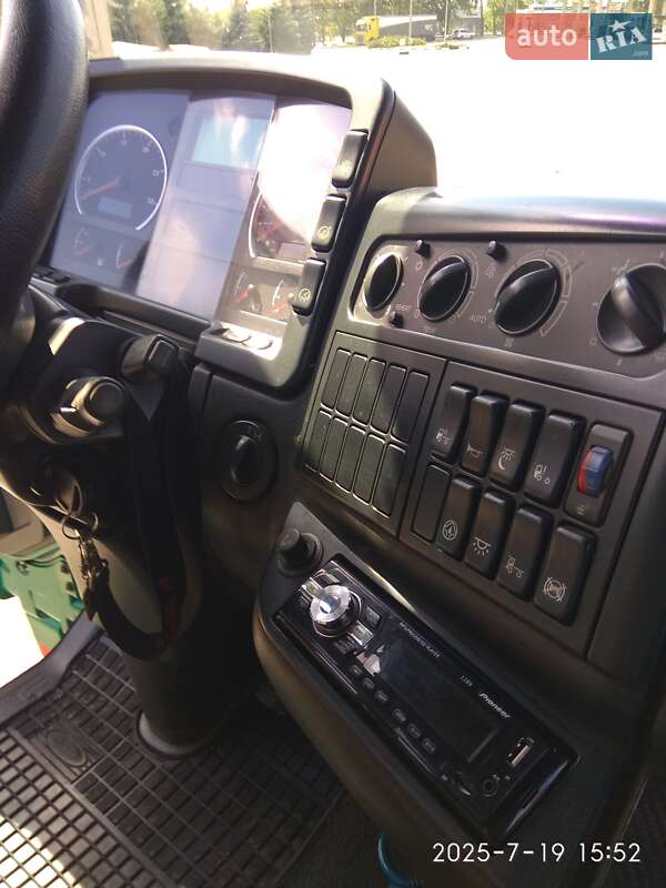 Тентований MAN TGA 2004 в Харкові