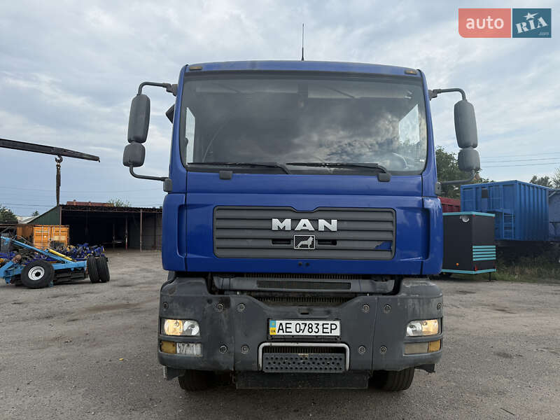 Самоскид MAN TGA 2006 в Дніпрі