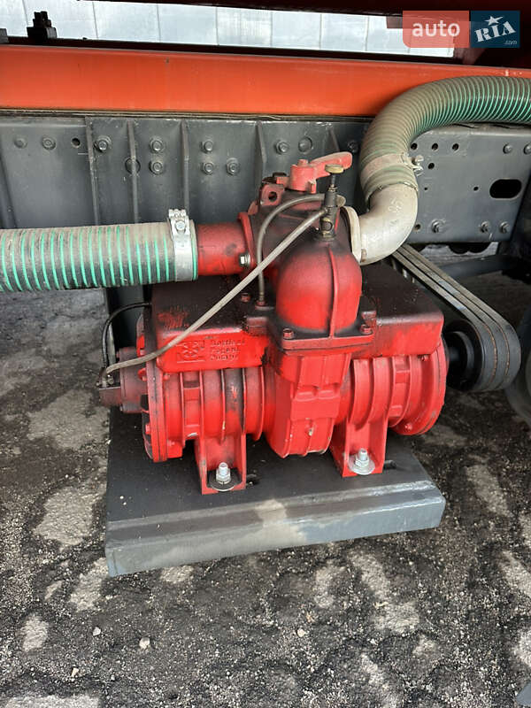 Машина  асенізатор (вакуумна) MAN TGA 2006 в Умані