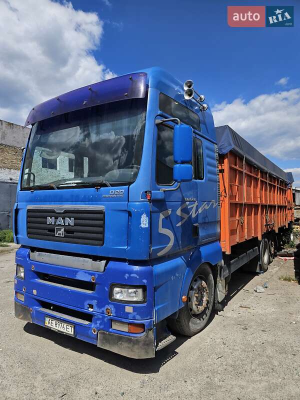 Зерновоз MAN TGA 2001 в Дніпрі