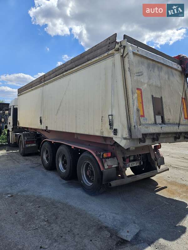 Зерновоз MAN TGA 2001 в Дніпрі