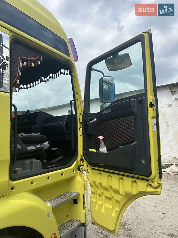 Тягач MAN TGA 2003 в Чемеровцах