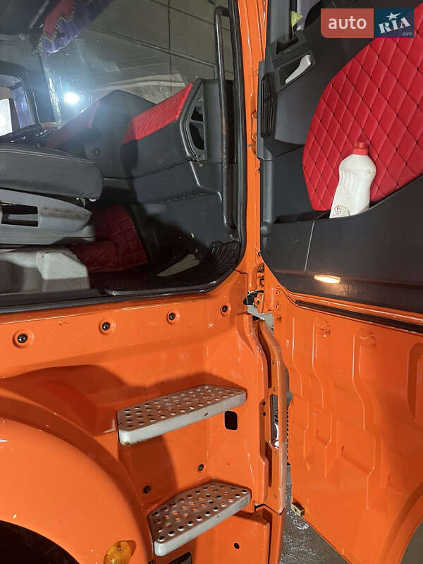 Контейнеровоз MAN TGA 2000 в Харькове