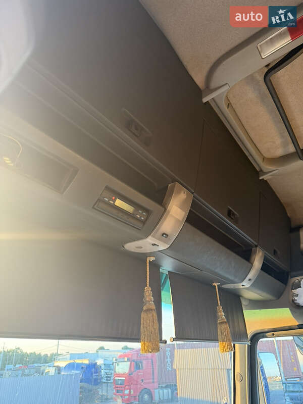 Тягач MAN TGA 2005 в Саврани