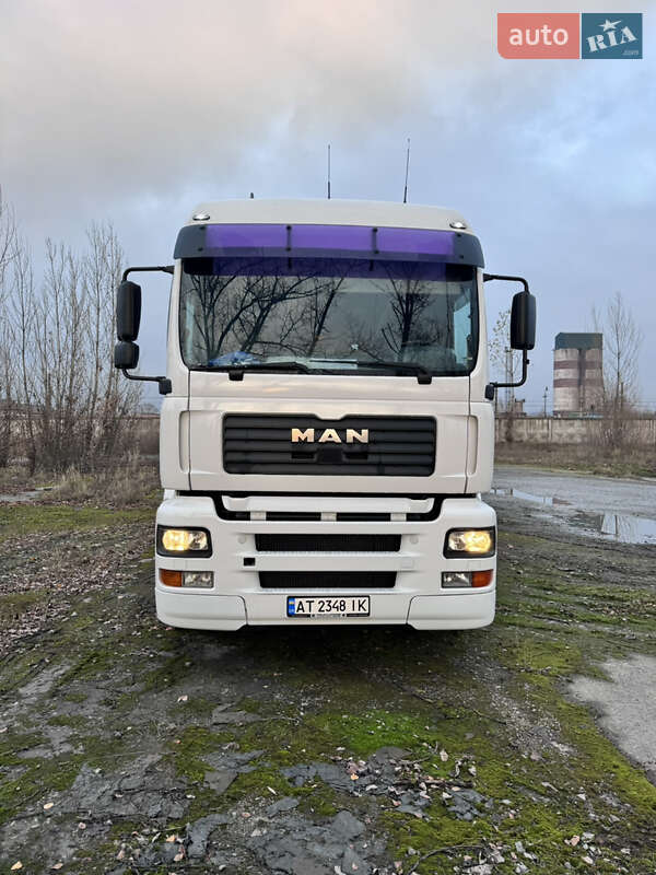 Кран-маніпулятор MAN TGA 2004 в Бурштині