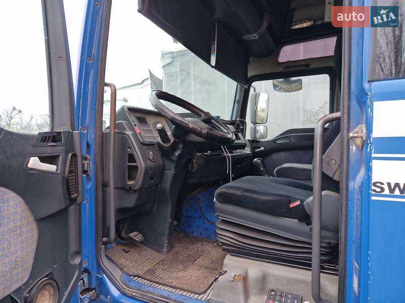 Контейнеровоз MAN TGA 2001 в Черновцах