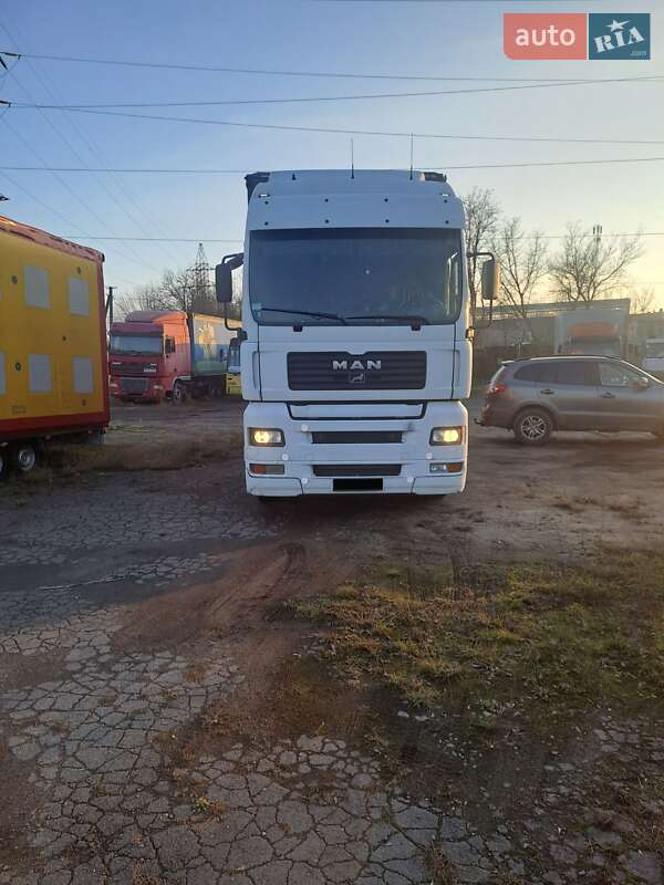 Контейнеровоз MAN TGA 2004 в Львове фото 2 Контейнеровоз MAN TGA 2004 в Львове