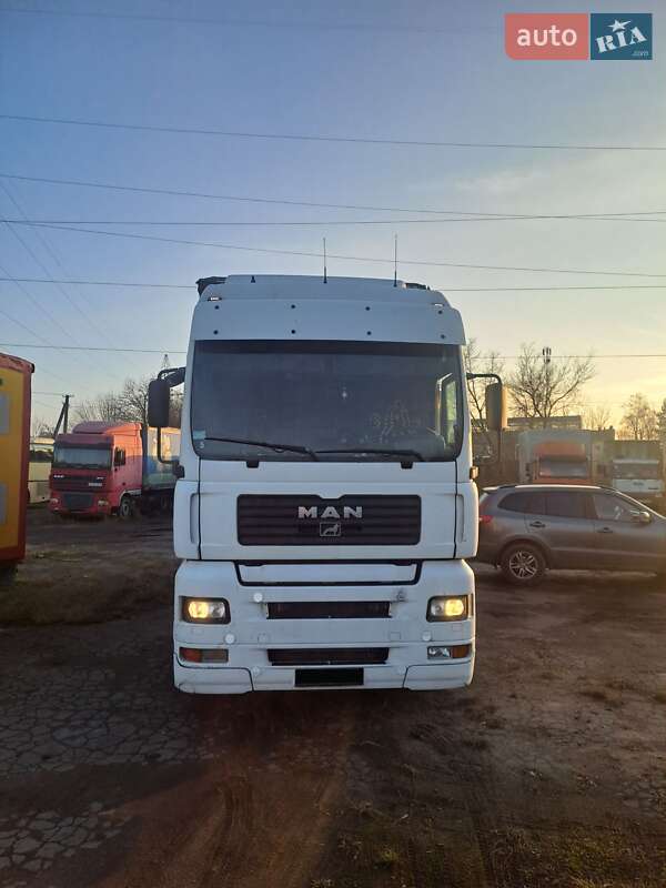 Контейнеровоз MAN TGA 2004 в Львове фото 43 Контейнеровоз MAN TGA 2004 в Львове