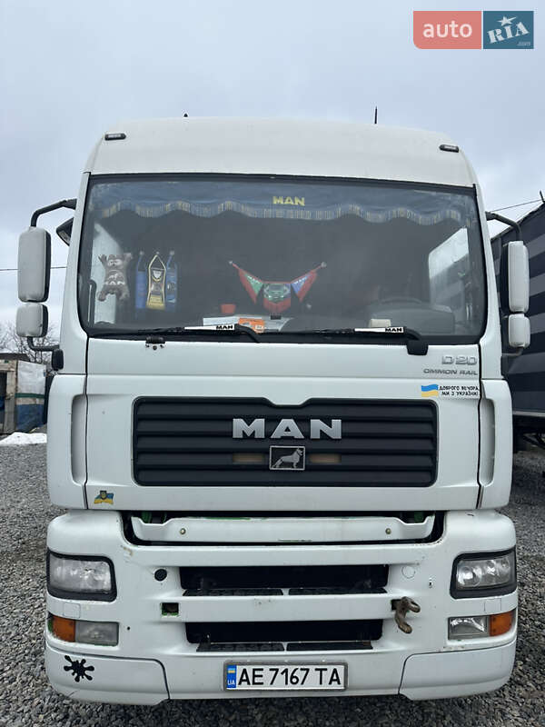Тягач MAN TGA 2004 в Карлівці фото Тягач MAN TGA 2004 в Карлівці