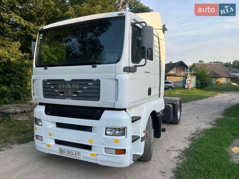 Тягач MAN TGA 2003 в Теофиполе