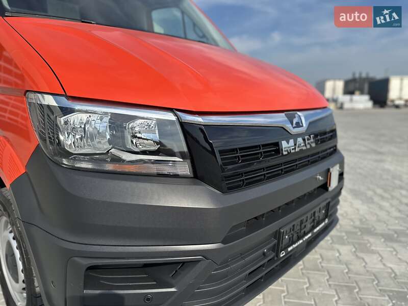 Вантажний фургон MAN TGE 2023 в Чернівцях