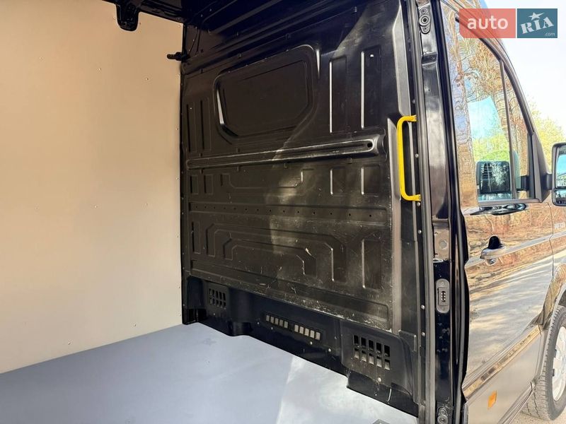 Вантажний фургон MAN TGE 2020 в Києві