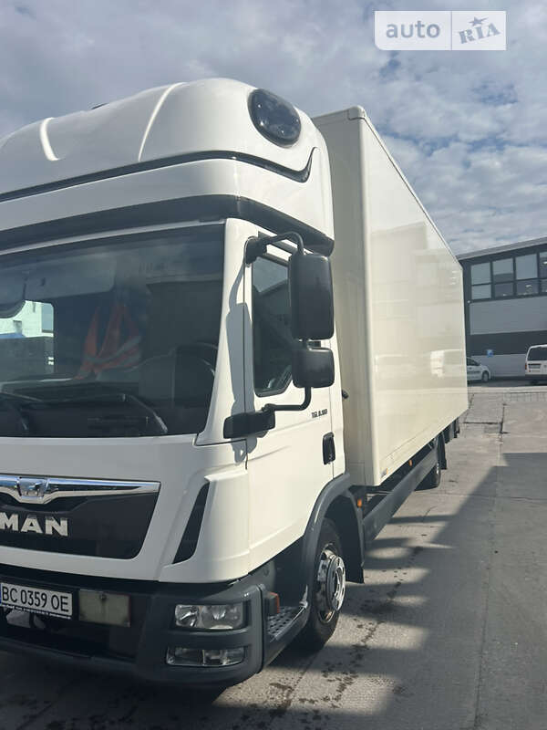 Вантажний фургон MAN TGL 2015 в Львові