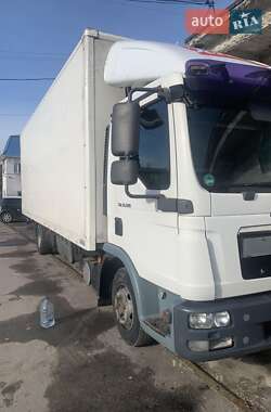 Грузовой фургон MAN TGL 2011 в 