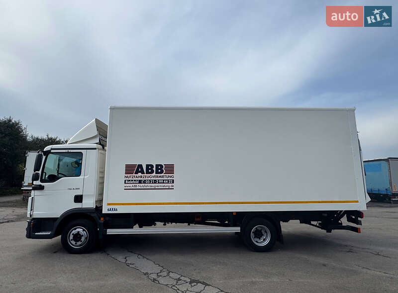 Грузовой фургон MAN TGL 2016 в Ровно