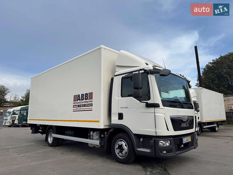 Грузовой фургон MAN TGL 2016 в Ровно
