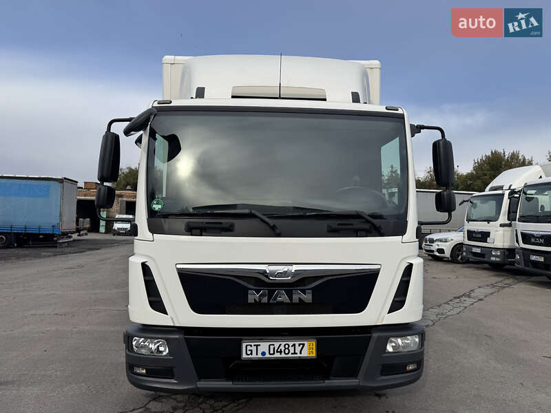 Грузовой фургон MAN TGL 2016 в Ровно