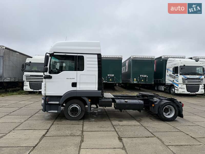 Тягач MAN TGL 2013 в Тячеве