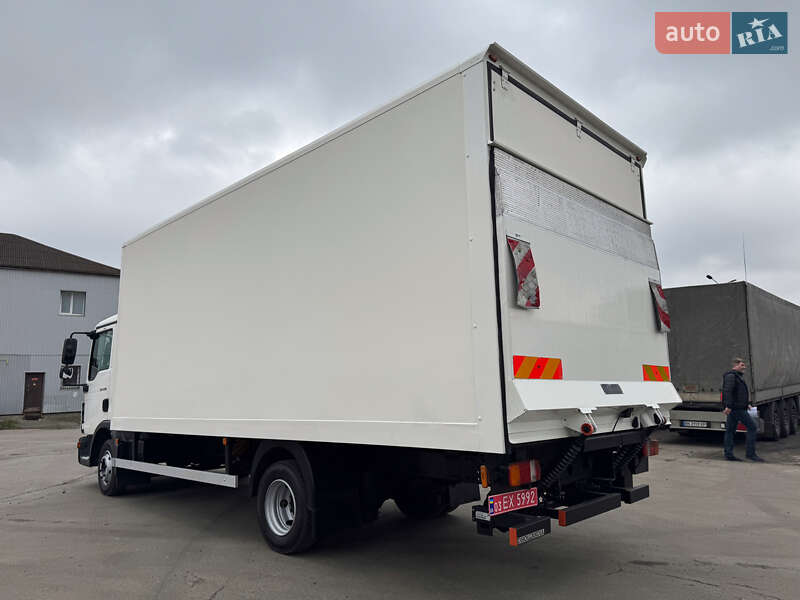 Грузовой фургон MAN TGL 2016 в Ровно