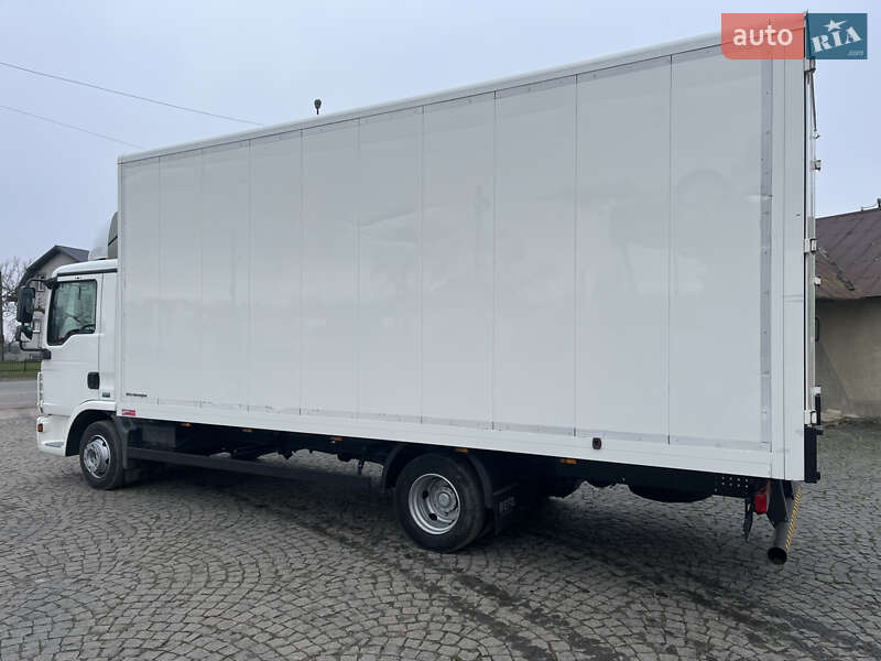 Грузовой фургон MAN TGL 2010 в Бучаче