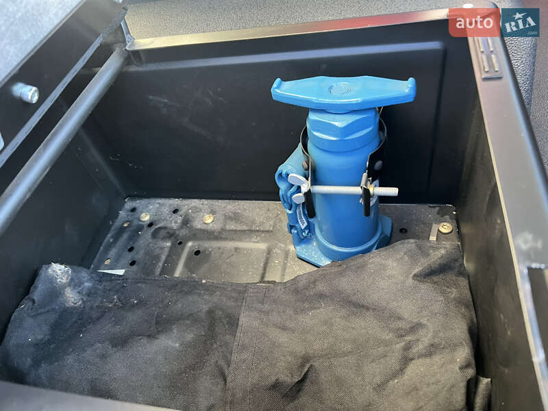 Грузовой фургон MAN TGL 2012 в Долине фото 22 Грузовой фургон MAN TGL 2012 в Долине