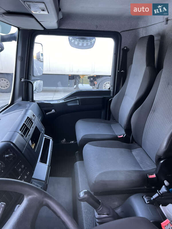 Вантажний фургон MAN TGL 2012 в Львові