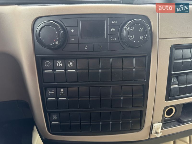 Грузовой фургон MAN TGL 2020 в Ровно