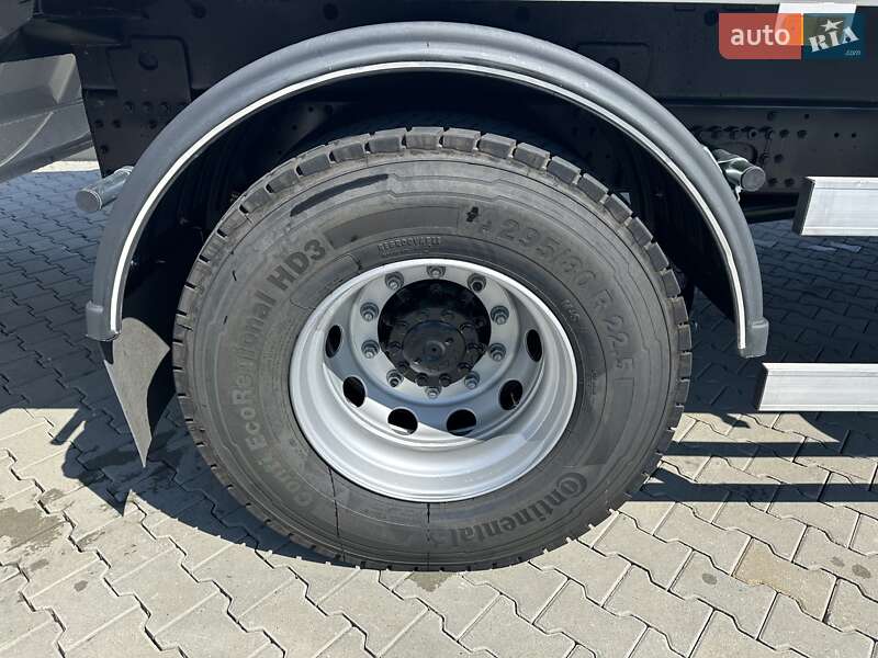 Мусоровоз MAN TGM 2025 в Черновцах