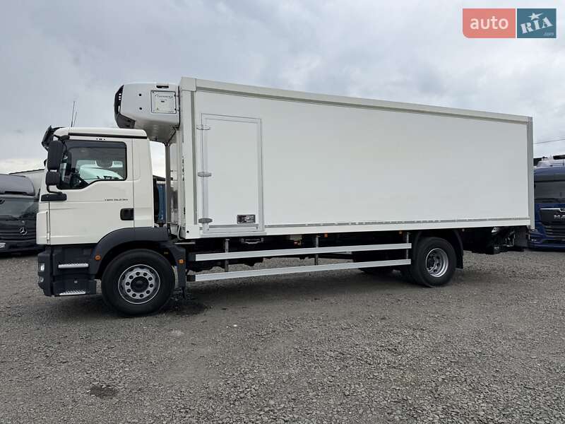Вантажний фургон MAN TGM 2015 в Луцьку