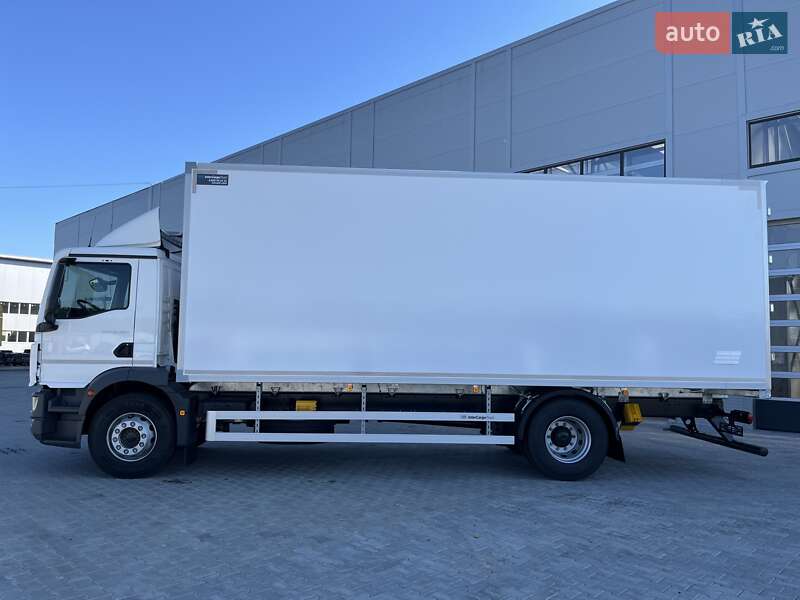 Вантажний фургон MAN TGM 2025 в Чернівцях