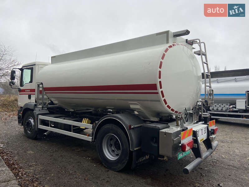 Бензовоз MAN TGM 2012 в Тернополе