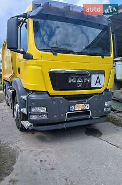 Мусоровоз MAN TGS 2013 в Киеве