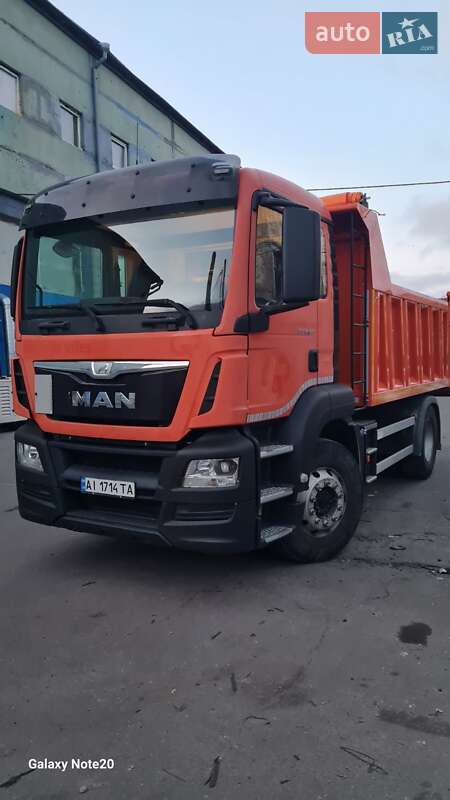 Самосвал MAN TGS 2014 в Киеве