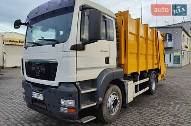 Мусоровоз MAN TGS 2011 в Львове