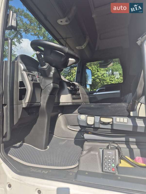 Тягач MAN TGX 18.400 2009 в Синельниковому