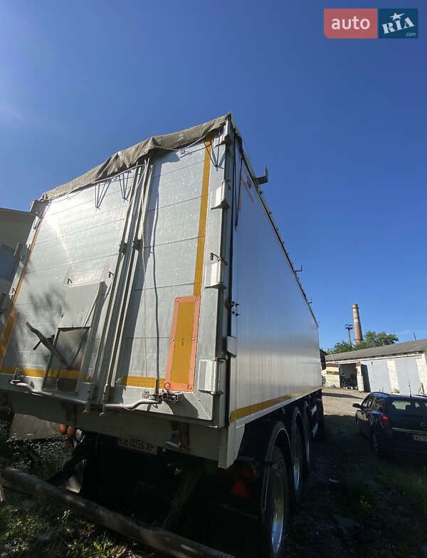 Самосвал MAN TGX 18.440 2015 в Черновцах