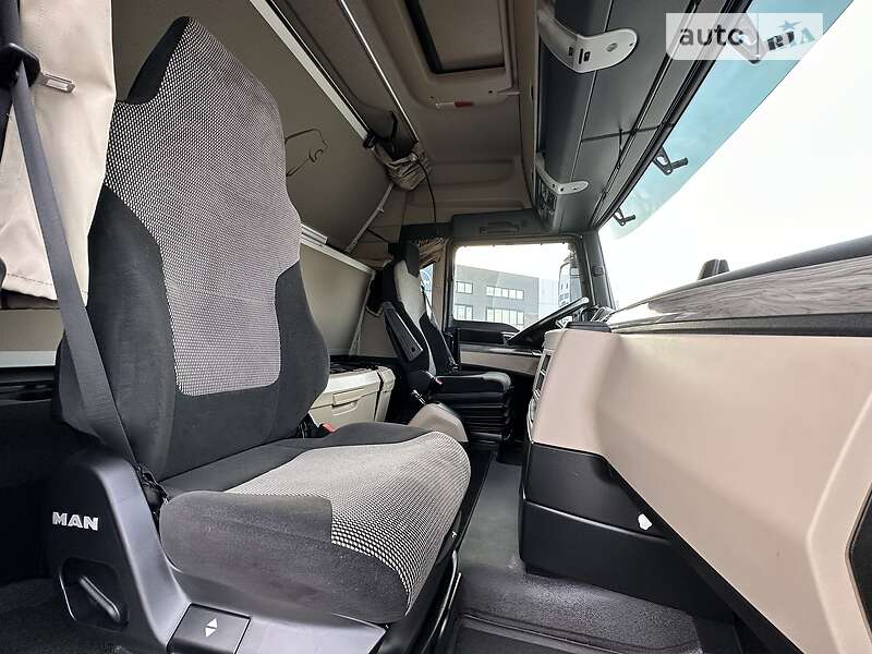 Контейнеровоз MAN TGX 2018 в Чернівцях