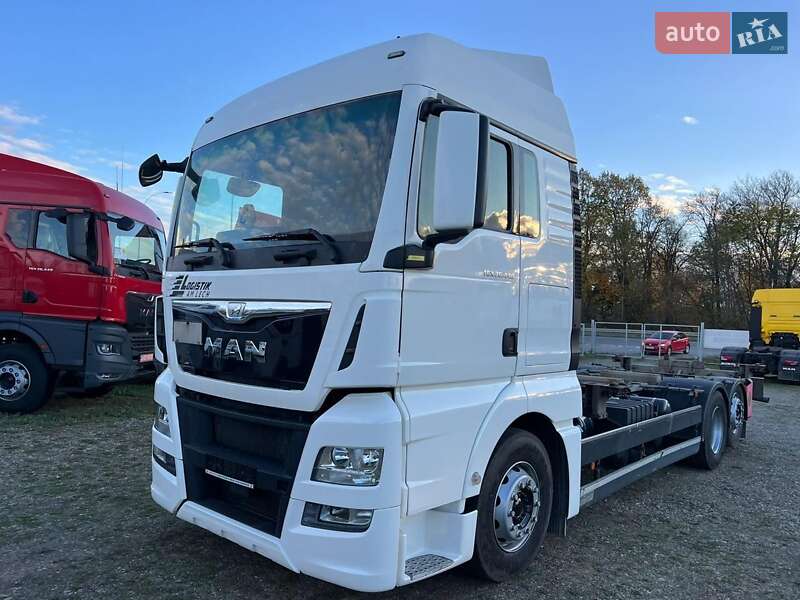 Контейнеровоз MAN TGX 2016 в Львове