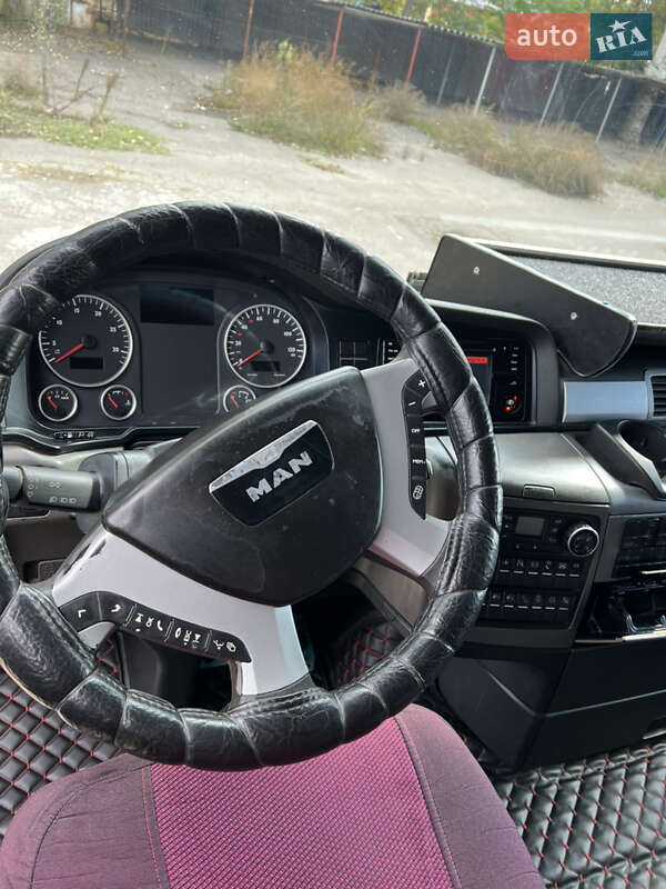Контейнеровоз MAN TGX 2014 в Миколаєві