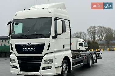 Контейнеровоз MAN TGX 2020 в 