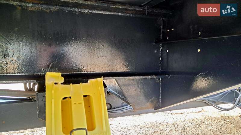 Тентований MAN TGX 2012 в Чернівцях