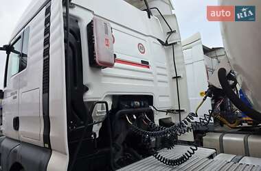 Тягач MAN TGX 2015 в 
