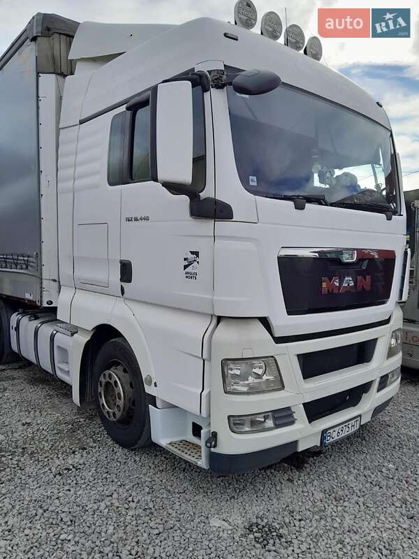 Тягач MAN TGX 2011 в 
