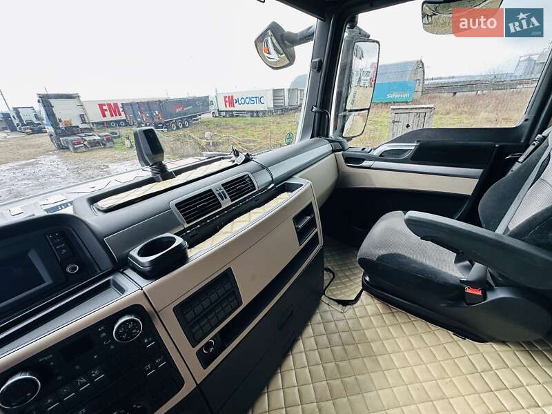 Контейнеровоз MAN TGX 2020 в Тернополе