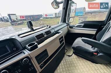 Контейнеровоз MAN TGX 2020 в 