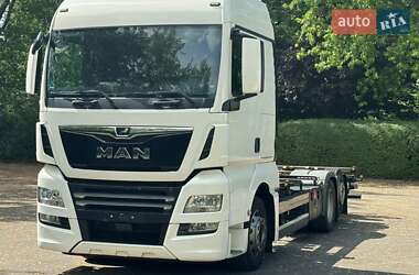Контейнеровоз MAN TGX 2020 в Чернівцях