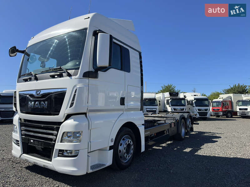 Контейнеровоз MAN TGX 2020 в Луцьку